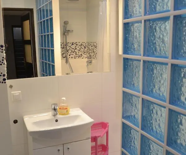 Stare Bielany Bed & Breakfast 3*